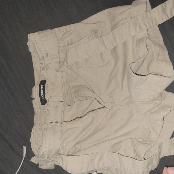 Express Beige High-Waisted Shorts - Picture 3 of 5
